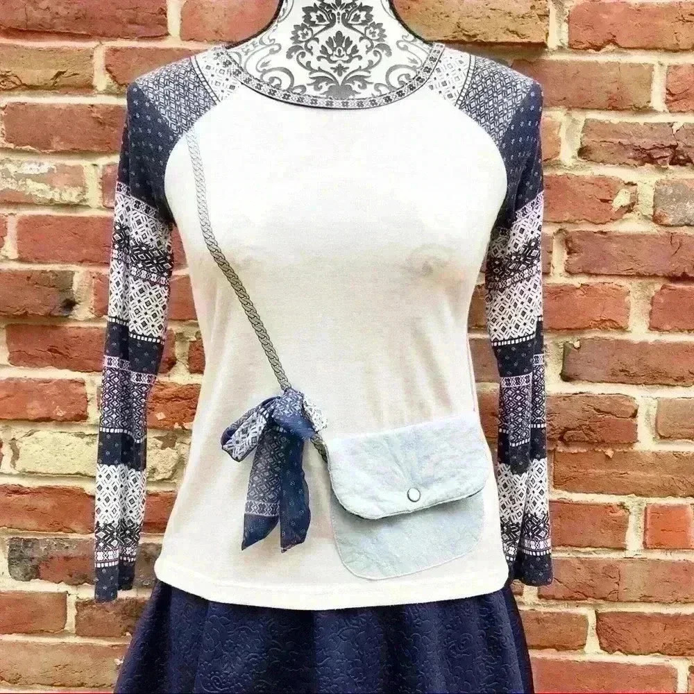 🦋JESSICA SIMPSON Bow‎ Purse-Pocket Long Sleeve Top